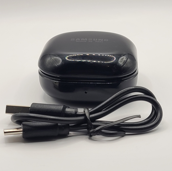 Brand New Buds Live Headphones TWS Bluetooth - Picture 9 of 12